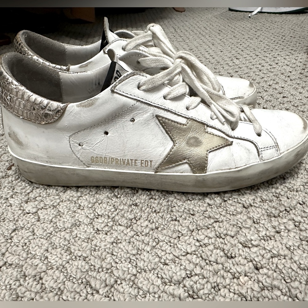 Women’s Golden Goosse, white/gold size 7